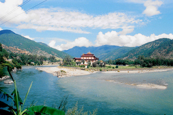 best-treks-in-bhutan