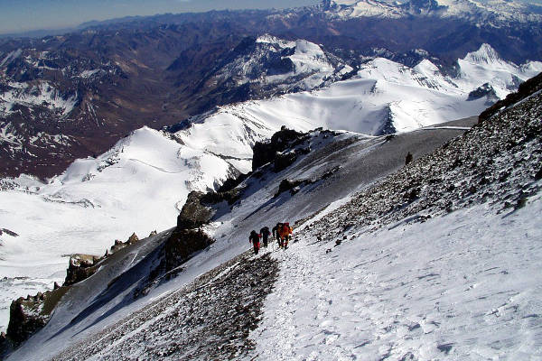 4-POINT GUIDE TO EXPEDITION IN MOUNT ACONCAGUA