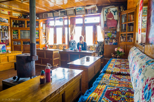 nepal-tea-houses-20141020-Khumjung-Teahouse