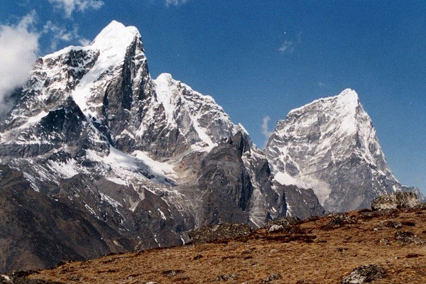 peak-climbing-in-nepal-cholatze
