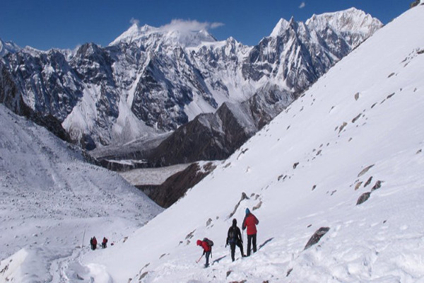 peak-climbing-in-nepal-larkya