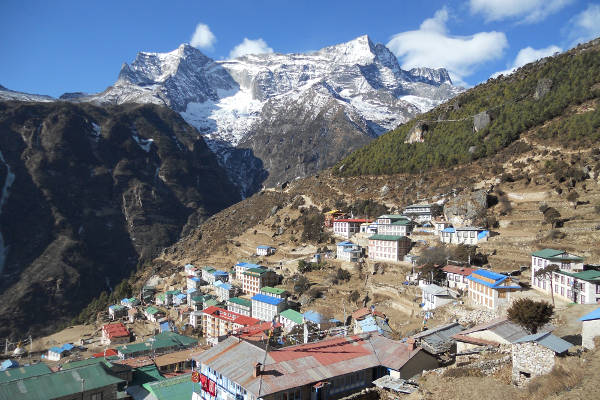 short-treks-in-nepal-view-from-poon-hill-namche-bazaar