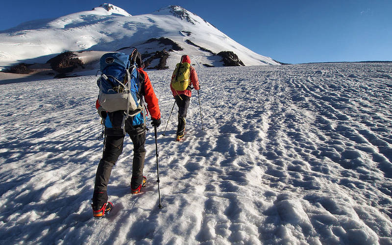 Mount-Elbrus-climb-cost