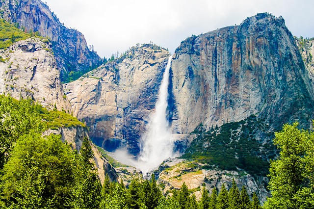 Yosemite Falls Trail