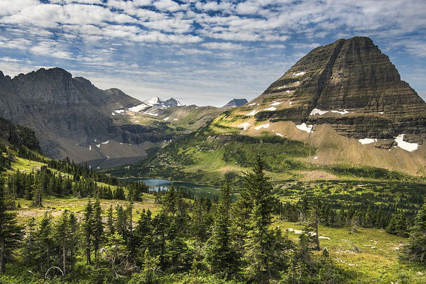 best-hikes-in-glacier-national-park