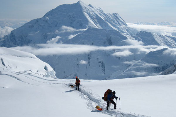 Climbing Denali – Highest Peak in North America (Complete Guide)