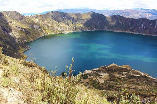 Valley-Of-The-Volcanoes-In-Ecuador