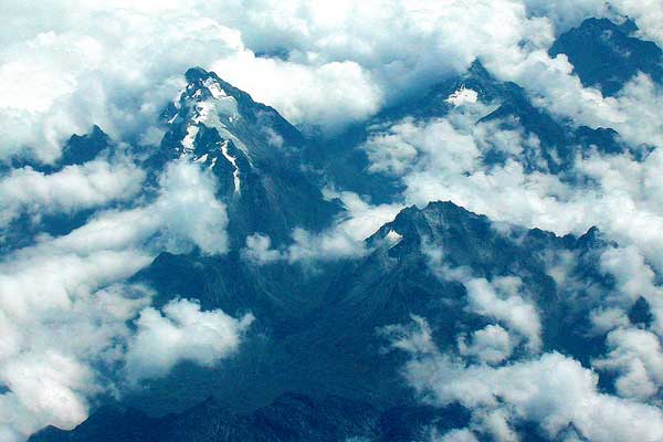 Mount-Emin-Rwenzori