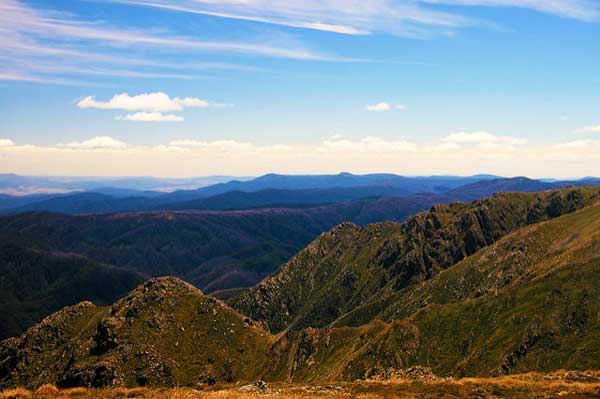 Mt-Carrathers-Main-Range-Track-Snowy-Mountains-Australia