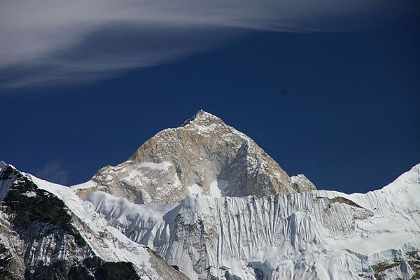 makalu makalu