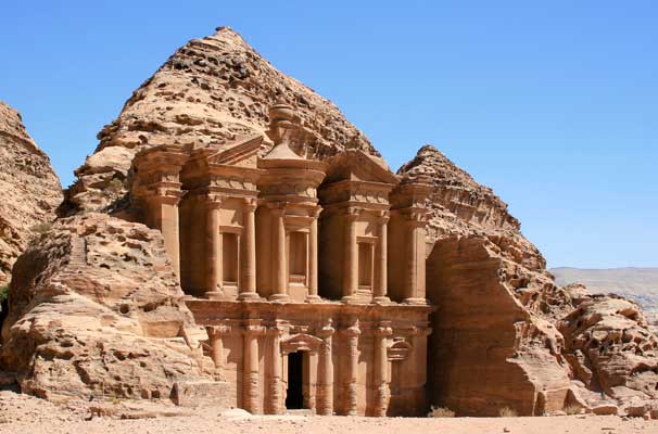 Trek-to-Petra-in-Jordan