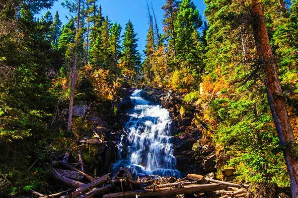 Fern-Falls-Colorado-Rocky-Mountains-USA