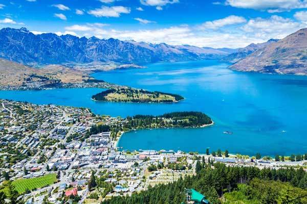 Lake Wakatipu in New Zealand