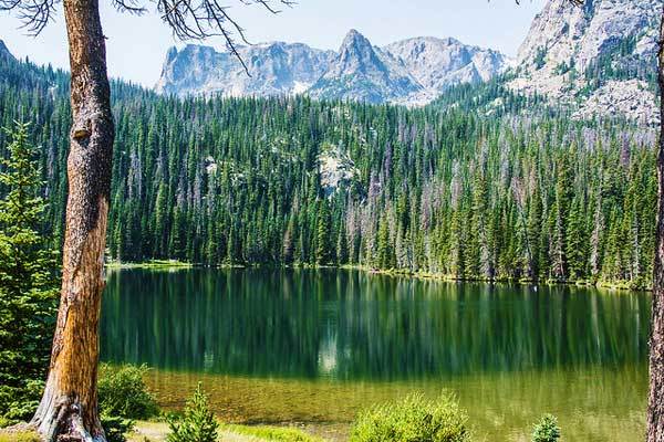 Bear-Lake-to-Fern-Lake-Rocky-Mountains-USA