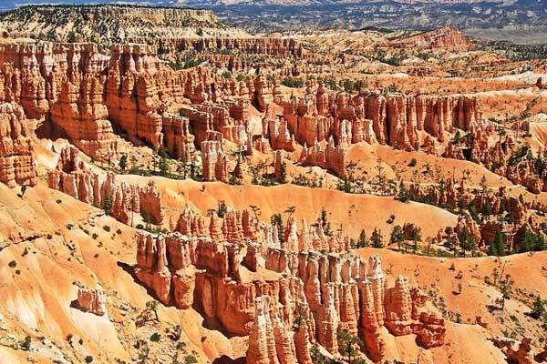 Bryce-Canyon-Amphitheater-The-Narrows-Utah-USA