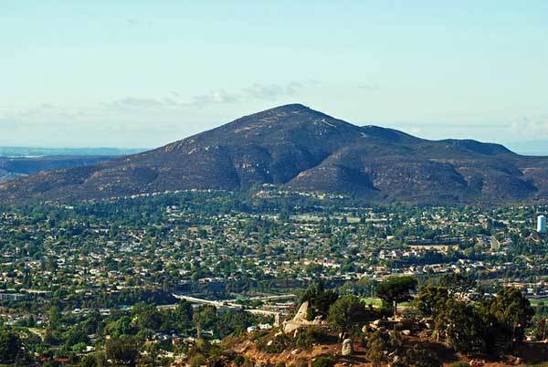 Cowles-Mountain-San-Diego-California-USA