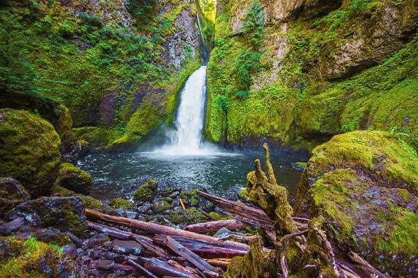 Wahclella-Falls-portland-oregon-usa