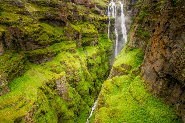 glymur-waterfall-hike