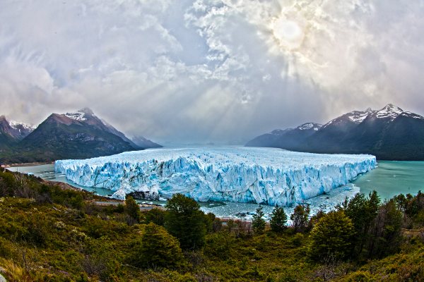 Perito-Moreno-Glacier-argentina-hike