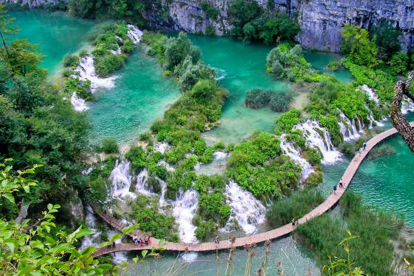 croatia-lake-hike