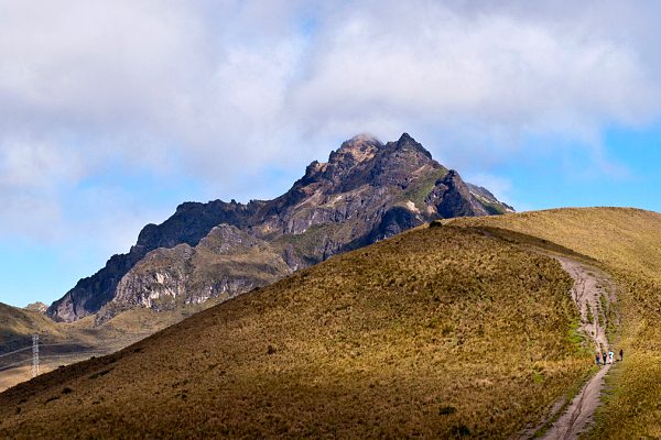 Rucu-Pichincha-hike-ecuador