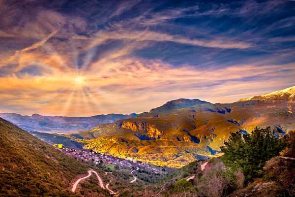 hiking in greece