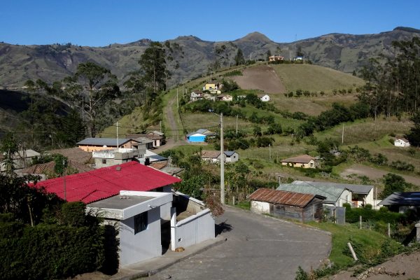 isinlivi-ecuador-quilotoa