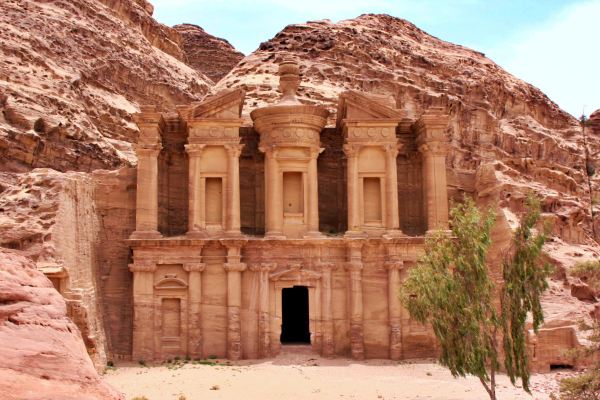 jordan-petra-monestary