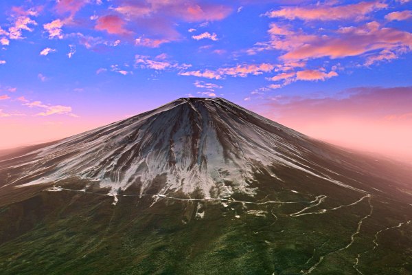 mt-fuji-hiking-in-japan