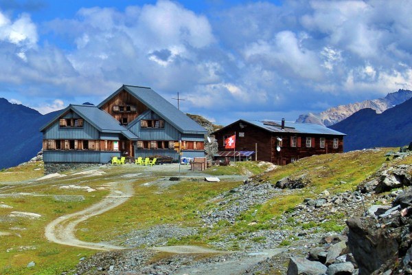 haute-route-mountain-huts haute-route-mountain-huts