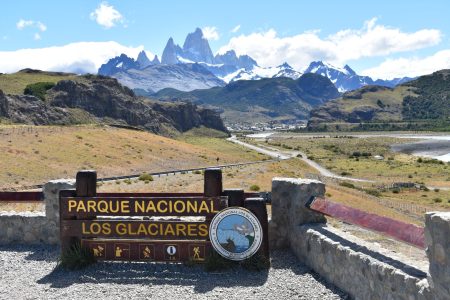 Los Glacieres National Park Sign