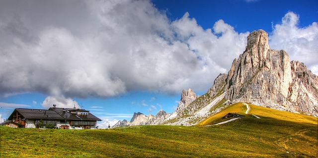 hiking Alta Via 1 Italy