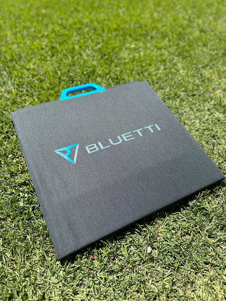 BLUETTI Solar panel packed