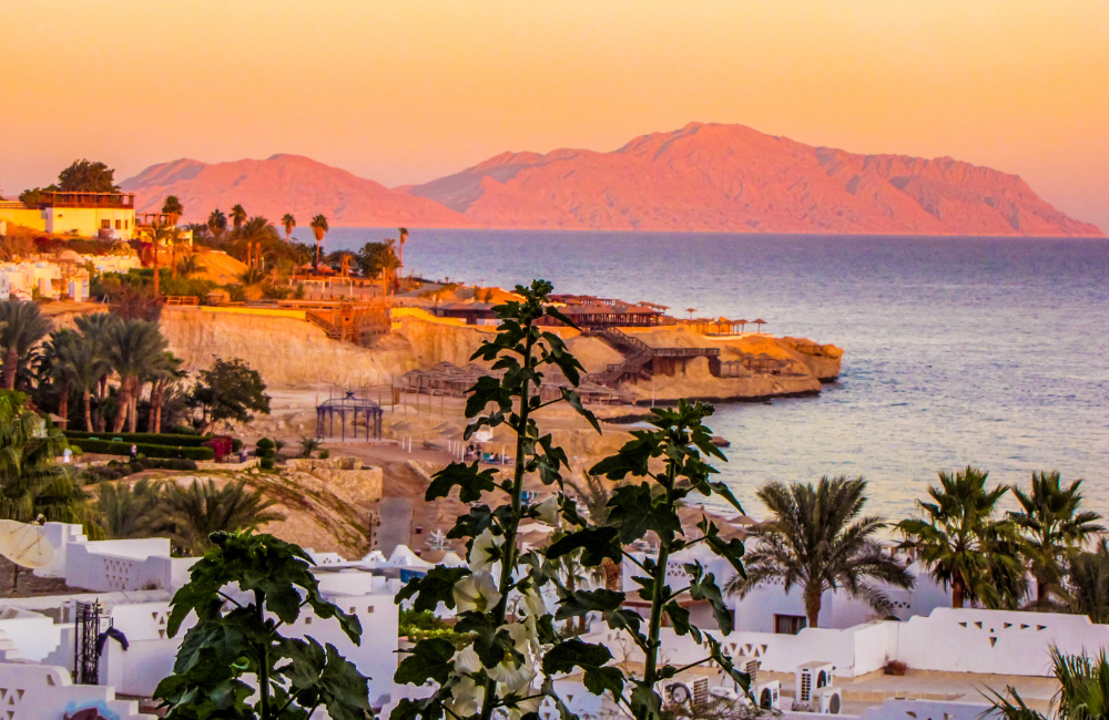 8. Red Sea Mountains - Eastern Desert Day Hikes 8. Red Sea Mountains - Eastern Desert Day Hikes